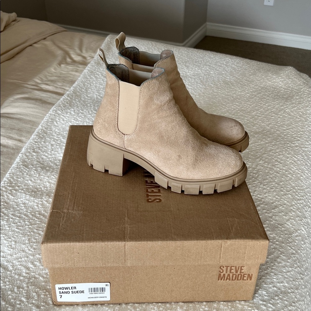 Steve Madden Cream Chunky Sole Shoes